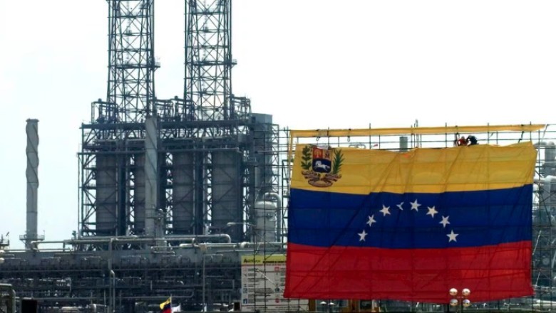 Trump Claims Venezuela Will Hand Over Up to 50 Million Barrels of Oil to the U.S.